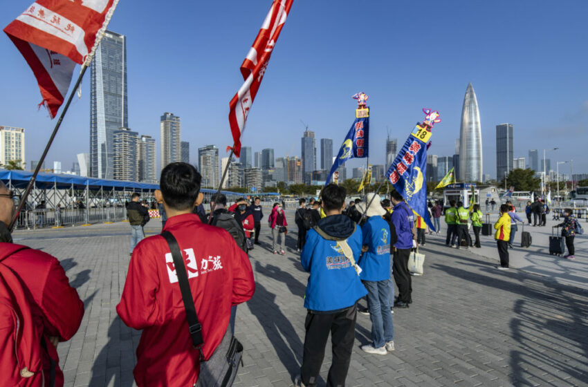 Educated young Chinese turn to tour guiding as job market wavers